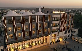 Hotel Jalsa Retreat